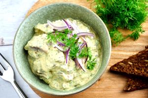 1 Serving Herrings İn Mustard & Dill Sauce