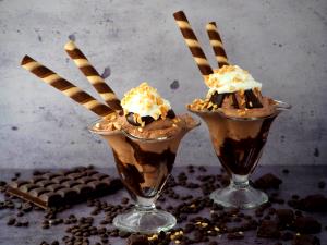 1 Serving Jr. Double Chocolate Fudge Sippable Sundae