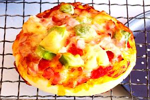 1 Serving Kids Ham And Pineapple Pizza