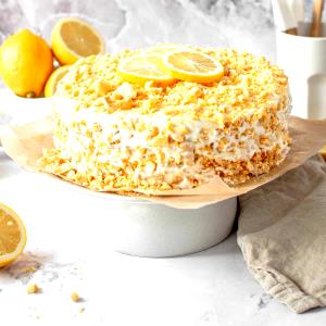 1 Serving Lemon Crunch Cake