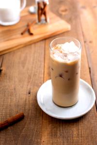 1 Serving Medium Iced Chai Latte 16Oz. - Fat Free