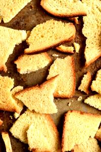 1 Serving Melba Toast, Broken