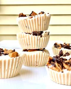 1 serving Peanut Butter Cups Frozen Yogurt