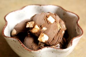 1 Serving Rocky Road Ice Cream - Dibs