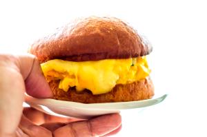 1 Serving Scambled Egg Sandwich Patty