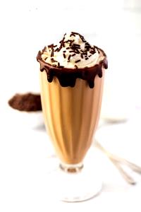 1 Serving Shake, Chocolate - Medium