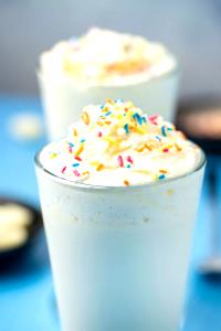 1 Serving Short - White Hot Chocolate - Whip - Soy (US) Milk