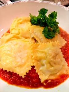 1 Serving Sicilian Four-Cheese Ravioli Pasta