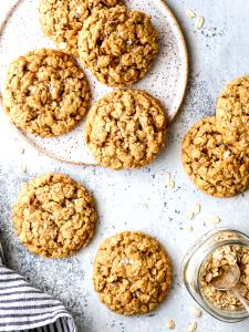 1 Serving Soft Oatmeal Cookies