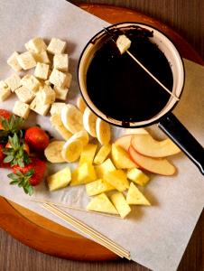 1 Serving Special Event Dark Chocolate Kahlua Fondue