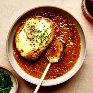 1 Serving Steak & Roasted Onion Soup