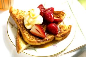 1 Serving Strawberry French Toast