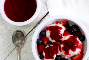 1 serving Triple Berry Sundae