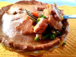 1 Serving Turkey Pot Pie, Whole Wheat