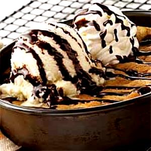 1 Serving Uno Deep Dish Sundae