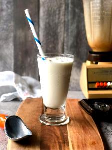 1 Serving Vanilla Shake, Short