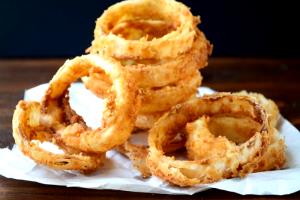 1 serving Walla Walla Sweet Onion Rings (3 Pieces)