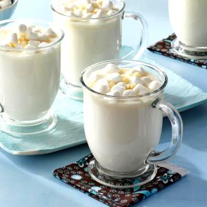 1 Serving White Hot Cocoa, Small - 2% Milk