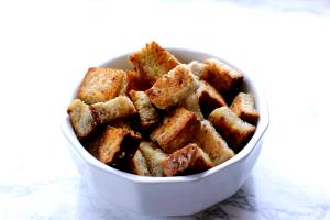 1 Serving Whole Grain Croutons