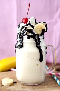 1 shake Banana Split Milk Shake (Large)