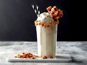 1 shake Cinnamon Toast Crunch Shake