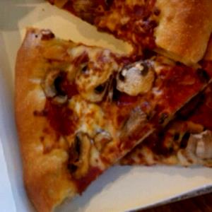 1 Slice 14" Large Stuffed Crust Pizza Pepperoni & Mushroom