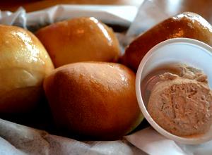 1 slice (1.5 oz) Roadhouse Bread