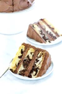 1 slice (4 g) Marble Cake