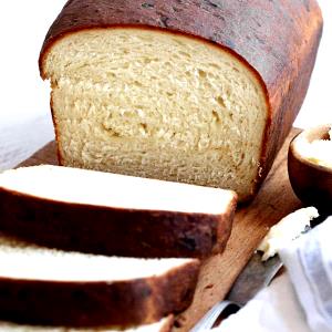 1 slice (42 g) Buttermilk Bread