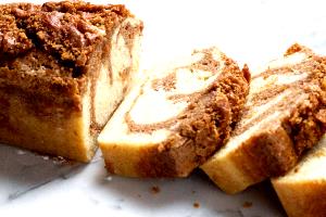 1 slice (45 g) Cinnamon Marble Pound Cake