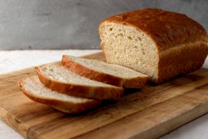 1 slice (45 g) Selects Honey White Bread