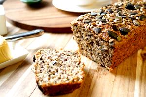 1 slice (49.6 g) Healthy Loaf High Protein with Chia Seed