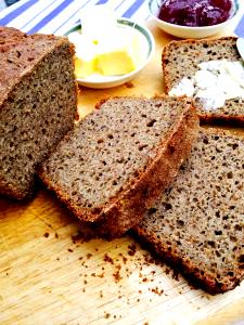 1 slice (50 g) Linseed Rye Bread