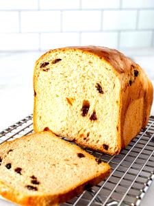 1 slice (56 g) Sweet Raisin Bread