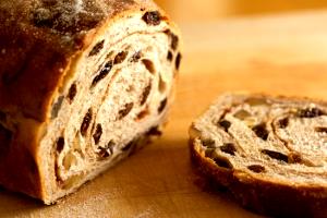 1 slice Cinnamon Raisin Walnut Bread