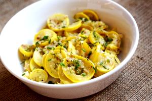 1 Slice Cooked Summer Squash (from Canned, Fat Added in Cooking)