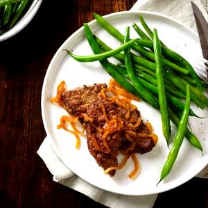 1 Slice (yield From 99g Raw Liver) Veal Liver (Cooked, Pan-Fried)