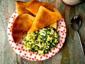 1 small (317 g) Spinach Goat Cheese Scramble (Small)