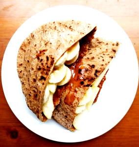 1 Small (4" Dia) Toasted Pita with Fruit Bread