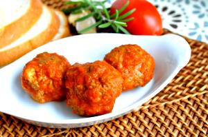 1 Small Beef, Veal and Pork Meatballs