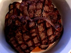 1 Steak (yield From 505 G Raw Meat) Beef Top Sirloin (Trimmed to 0" Fat, Select Grade, Cooked, Broiled)