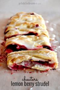 1 strudel Berry Strudel