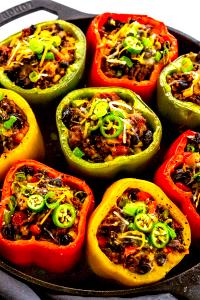 1 stuffed pepper (285 g) Stuffed Green Peppers with Ground Beef & Rice