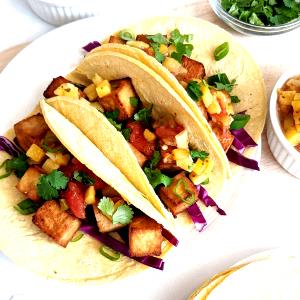 1 taco Crispy Corn Taco Shell Overachiever Taco - Tofu