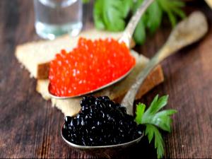 1 Tbsp Black and Red Caviar (Granular)