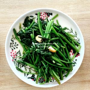 1 Tbsp Garland Chrysanthemum (with Salt, Drained, Cooked, Boiled)