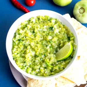 1 Tbsp Green Tomato Chile Sauce (Salsa Verde)