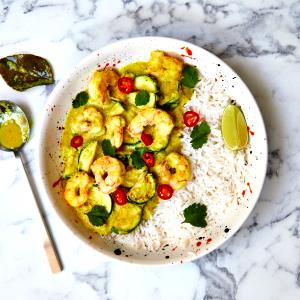 1 tray (100 g) Shrimp Green Curry with Rice