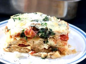 1 tray (257 g) Chicken Florentine Lasagna