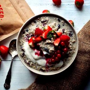 1 tray (260 g) Berry Porridge